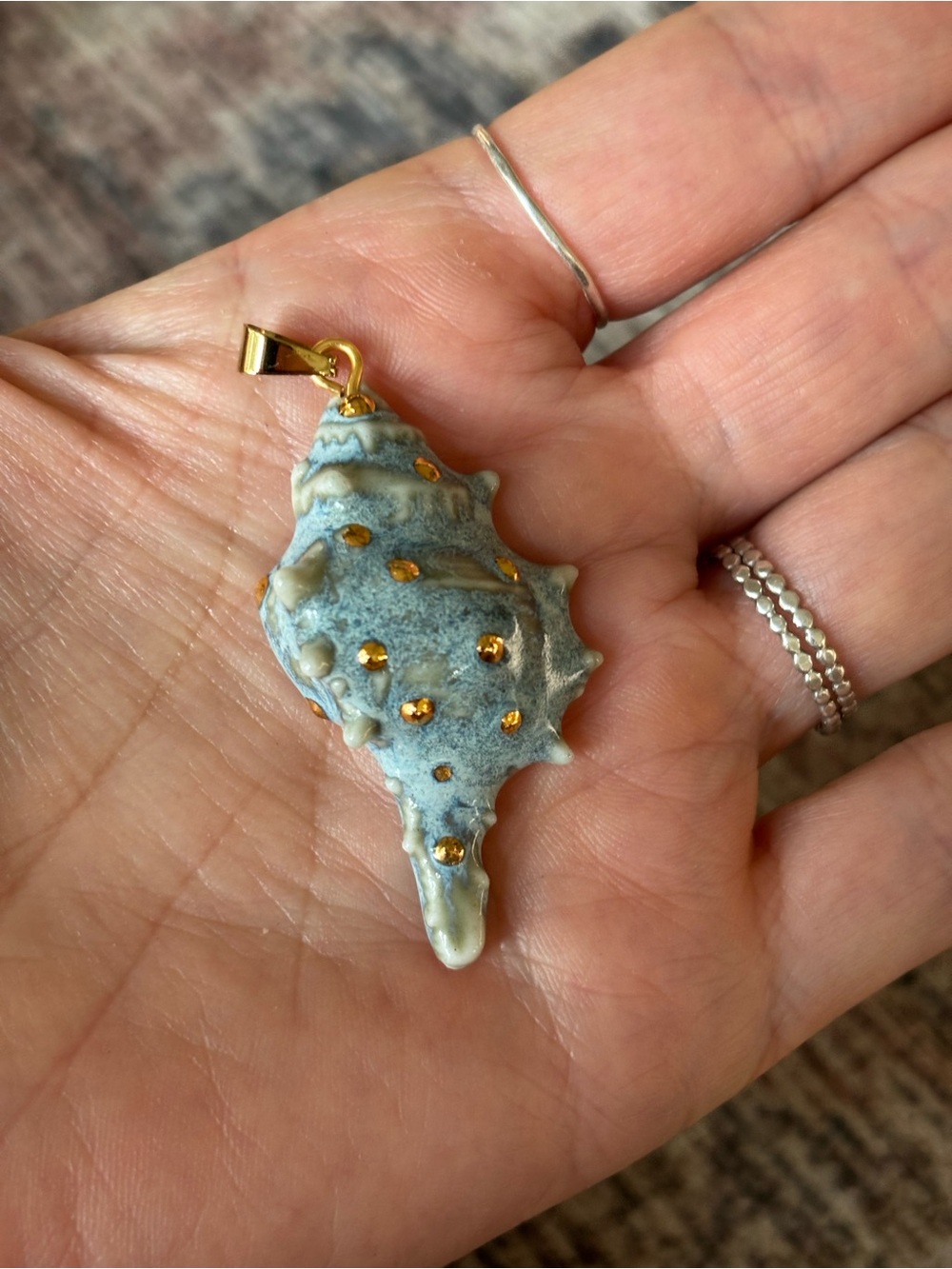 Noonday Robin Shell Charm